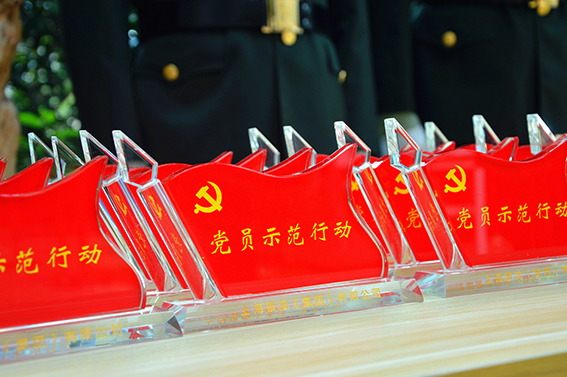 10-s.jpg